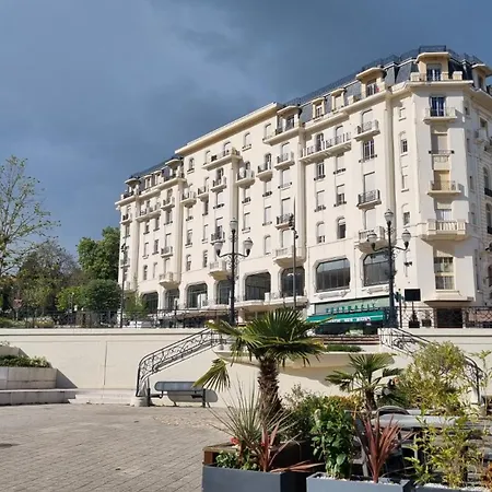 Grand - 1 Lit - 2 Pers * Chatel-Guyon